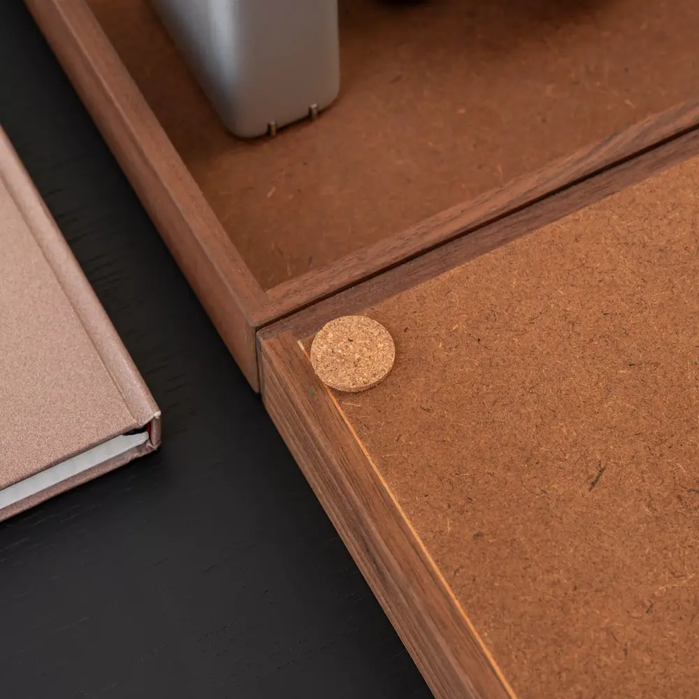 Valley Tray (24 × 20 × 3,7 cm - Walnut - Mới, Full box, Chính hãng) (NDTR25VALE02WN)