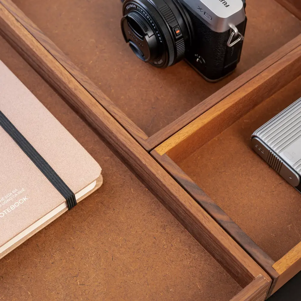 Valley Tray (36 × 20 × 3,7 cm - Walnut - Mới, Full box, Chính hãng) (NDTR25VALE01WN)