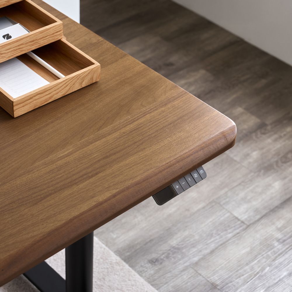 Bàn nâng hạ Noble Oasis - By NiceDesign (Mặt bàn 160x75cm, màu gỗ óc chó - Khung tròn đen - Mới, Full box, Chính hãng)